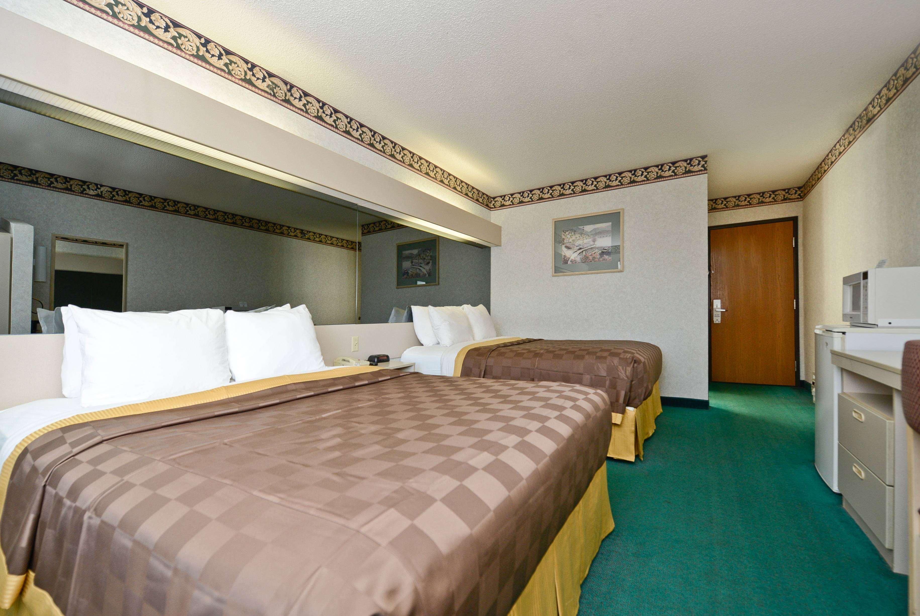 Microtel Inn & Suites By Wyndham Sunbury - Columbus North Exterior photo